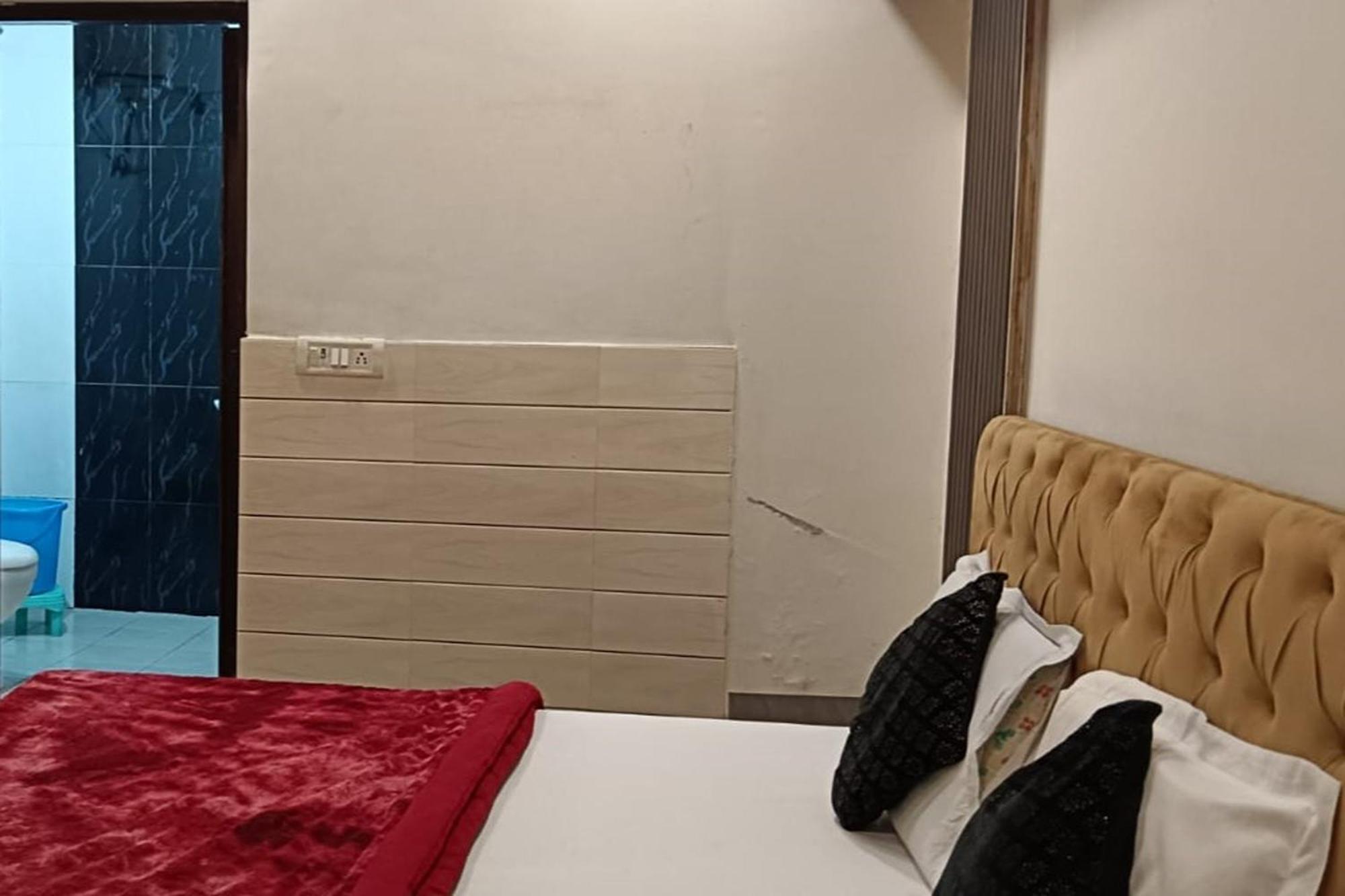 Hotel Shree Kanta Gurgaon Eksteriør bilde