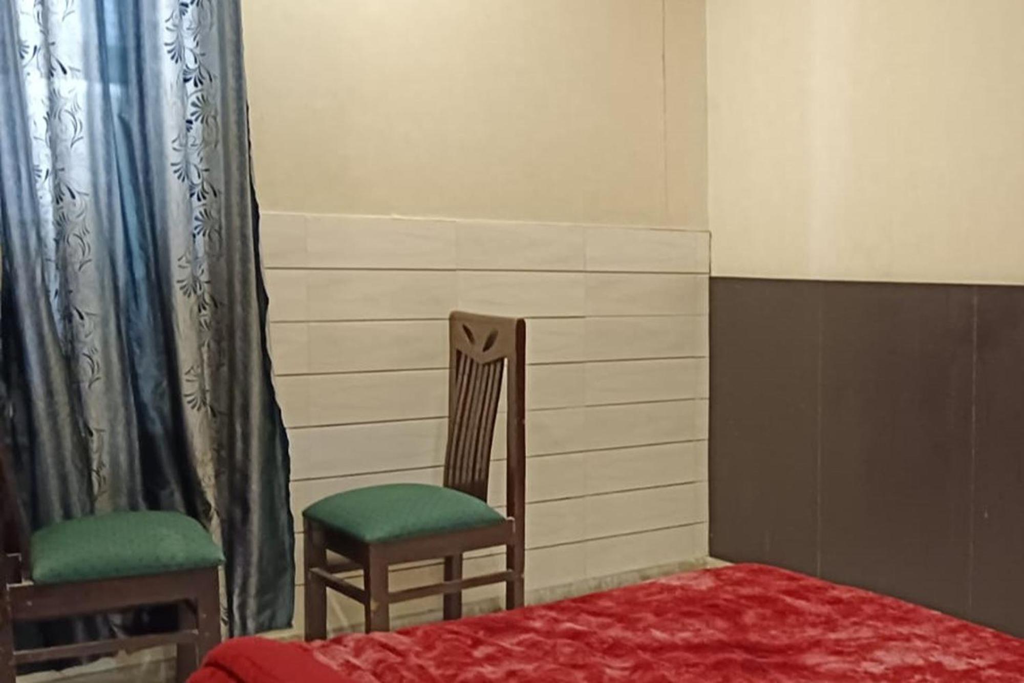 Hotel Shree Kanta Gurgaon Eksteriør bilde