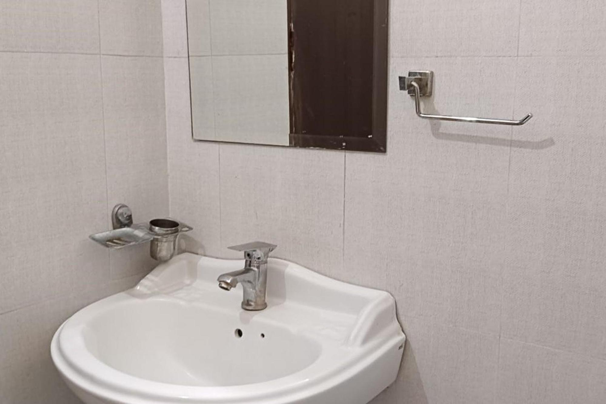 Hotel Shree Kanta Gurgaon Eksteriør bilde