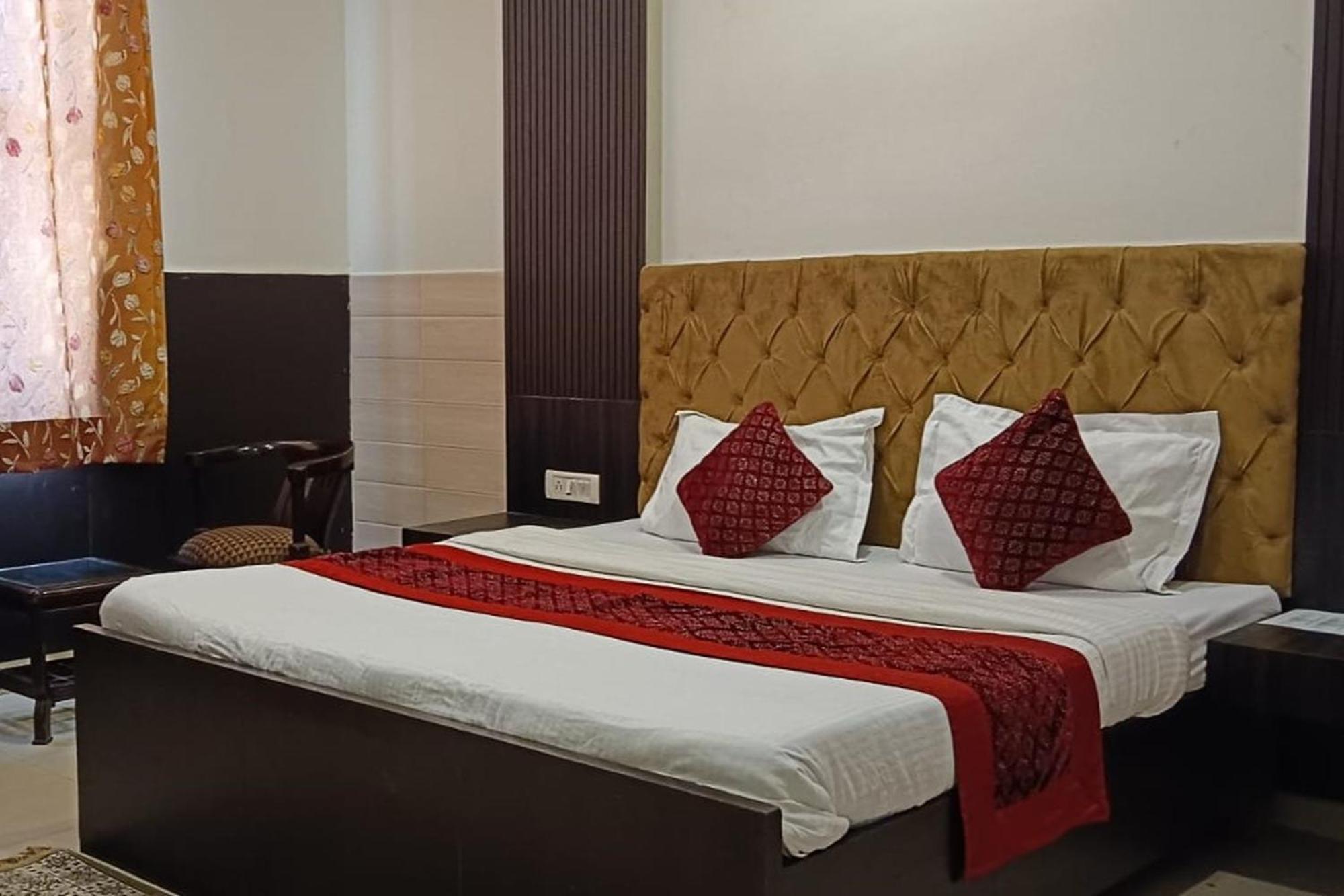 Hotel Shree Kanta Gurgaon Eksteriør bilde