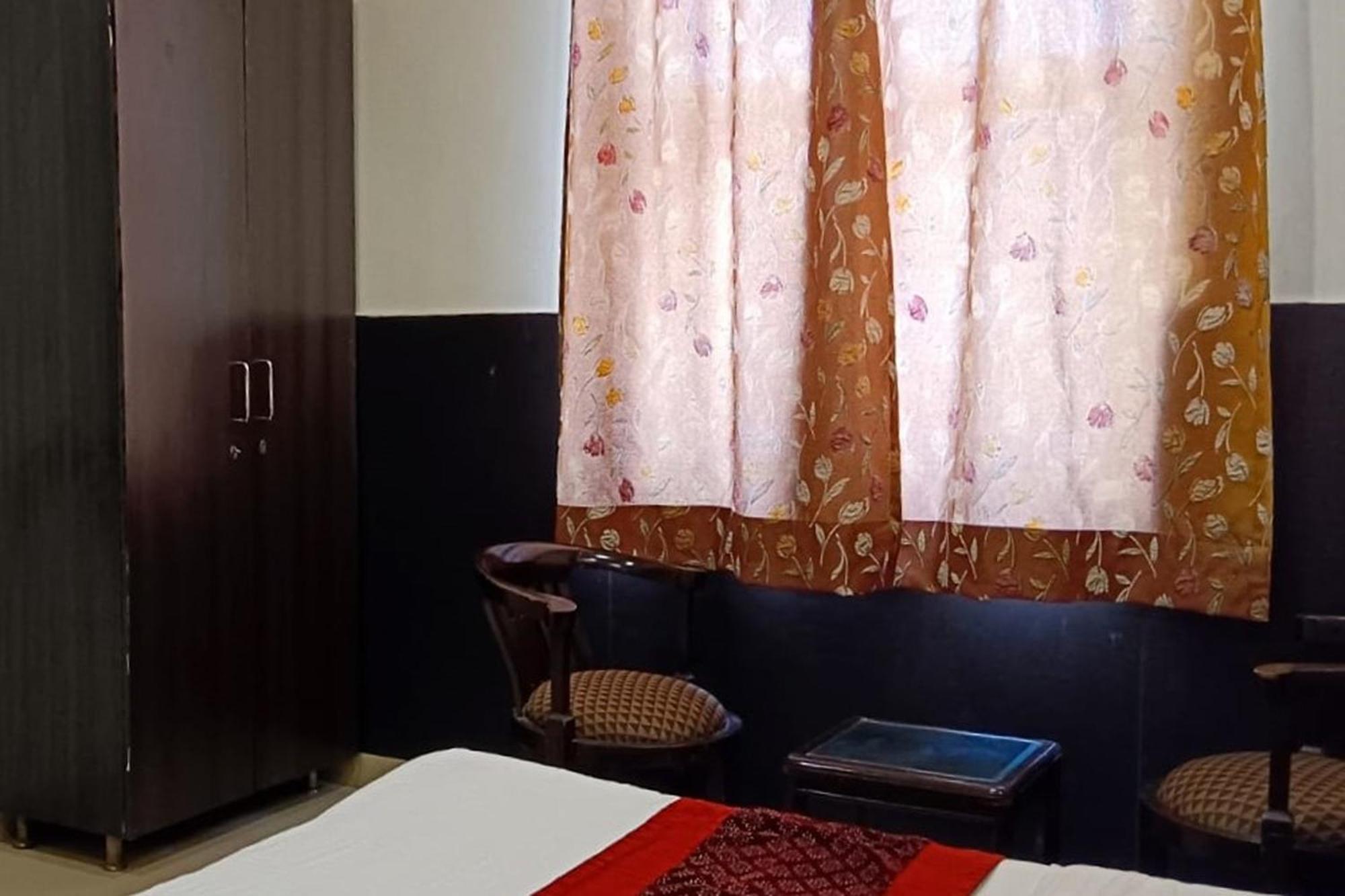 Hotel Shree Kanta Gurgaon Eksteriør bilde